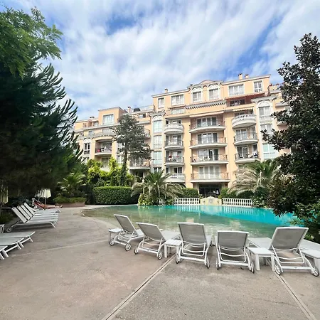 In A Luxurious Complex In Sunny