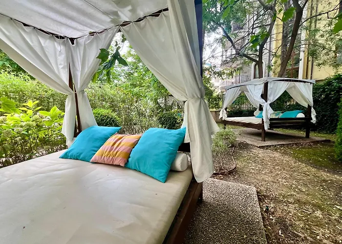 In A Luxurious Complex In Sunny Lägenhet